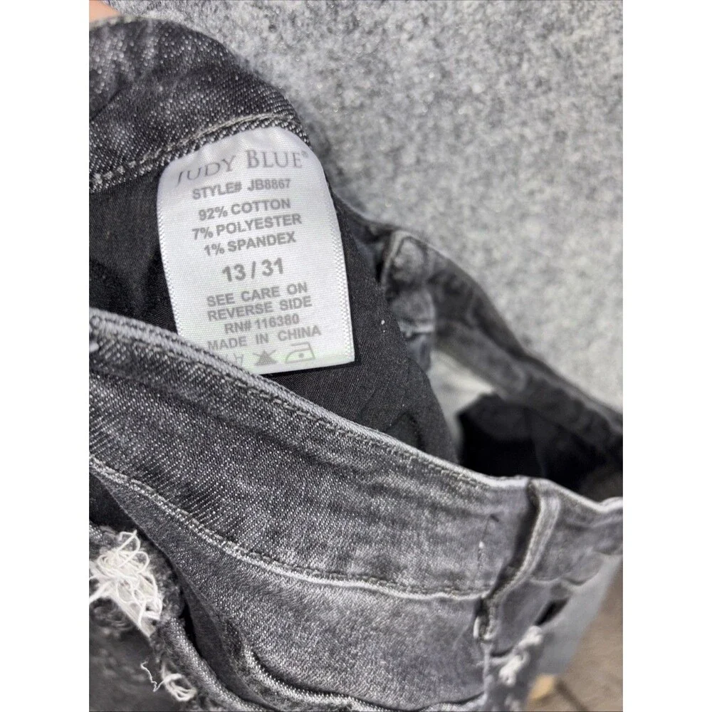 Judy Blue Jeans Womens Size 13 31 black Boyfriend Fit JB8867  Destroyed